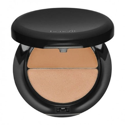 Boi-ing 02 Concealer and Watts Up soft focus highlighter