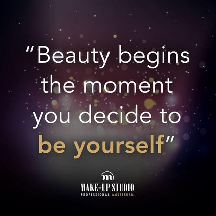 Make-Up Studio Professional Eyeshadow Lumiere Warm Undertone Olive Boost 0.06oz