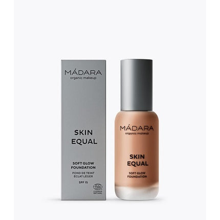 MÁDARA Organic Skincare Skin Equal Soft Glow Foundation SPF15 30ml Fudge