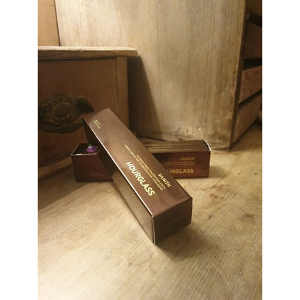 Sanduhr Disappearing Seamless Surface Foundation Stick in Vanilla Shade - Brand New in Packaging