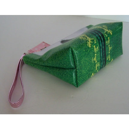 I Heart Revolution Revolution Beauty x Elf Make-up Toiletry Bag