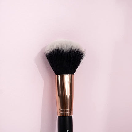 Brushworks Blush Brush Black and Gold 1 Count