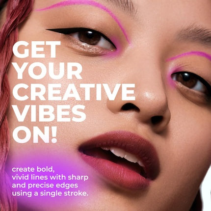 Liquid Eyeliner No. 402 Long-Lasting Definition with Hard Brush 4ml