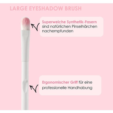 Wet 'N' Wild Large Eyeshadow Brush with Rounded Design