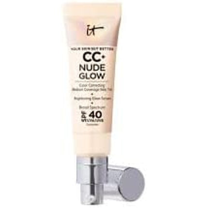CC+裸体发光的轻巧基础和SPF40的发光血清