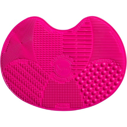 Sigma Beauty Makeup Brush Cleaner Mat - Sigma Spa Express Silicone Makeup Brush Cleaning Mat with Suction Cups for Cleaning Makeup Brushes, Compact Design Fit for Any Travel Makeup Kit Pink