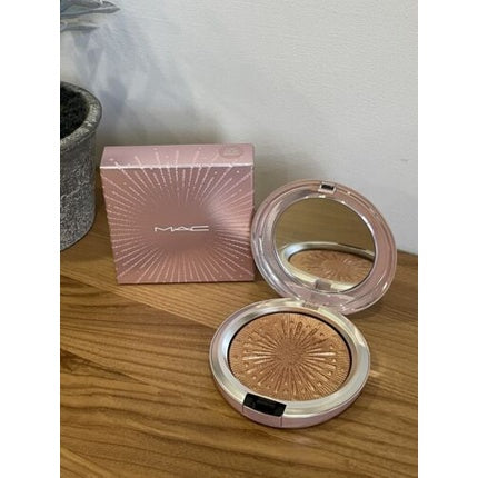MAC Skinfinish Powder Bronzer Flare For The Dramatic