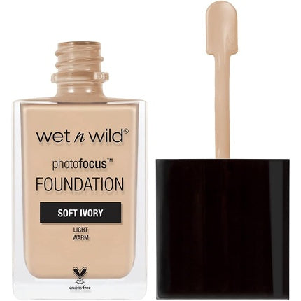Wet N Wild Photofocus Foundation Smoothening Face Foundation Soft Ivory 30ml