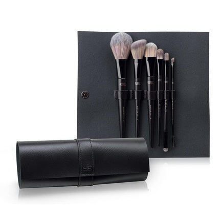 Kit with Six Brushes and Paintbrushes