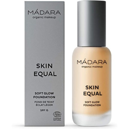 MÁDARA Skin Equal Liquid Foundation for Face Makeup #40 Sand Organic Skincare Soft Glow Air Mineral Foundation with Hyaluronic Acid and SPF15 Adjustable Coverage 30ml