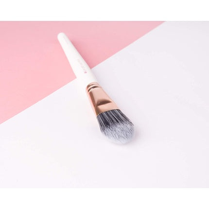 Brushworks White & Gold Foundation Brush