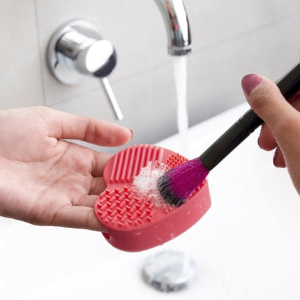 Heart InnovaGoods Makeup Brush and Brush Cleaner