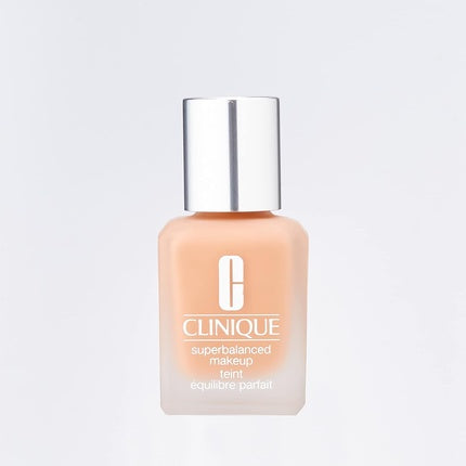 Superbalanced Fluid 12 Honeyed Beige 30ml