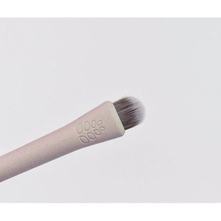 Natural Fiber Beige Eyeshadow Brush
