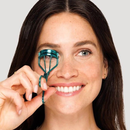 TWEEZERMAN Lashes Set Including Eyelash Curler and Eyelash Comb Christmas Gift Set in Majestic Turquoise Limited Edition