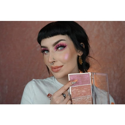 Revolution Vintage Lace Intense Cream To Powder Blush Palette