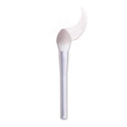 NYX Professional Makeup Holographic Halo Sculpting Highlighting Brush