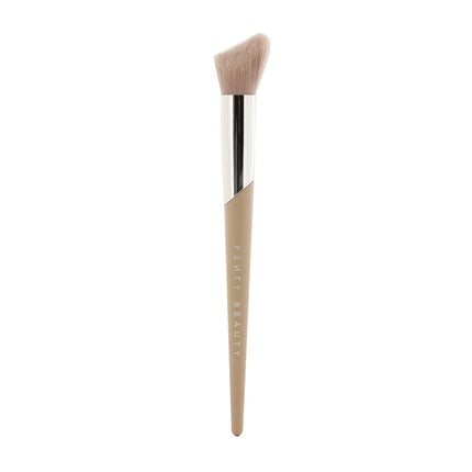 Fenty Beauty Cheek Hugging Highlight Brush 120