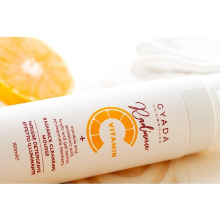 GYADA COSMETICS Radiance Cleansing Mousse Brightening Cleansing Mousse Removes Makeup Stimulates Cell Renewal Fights Signs of Aging and Expression - 150ml