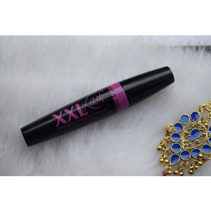 Wet N Wild XXL Lash Mascara Thickening and Amplifying with Fat Brush