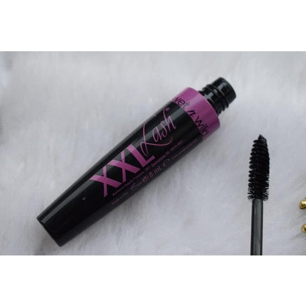 Wet N Wild XXL Lash Mascara Thickening and Amplifying with Fat Brush