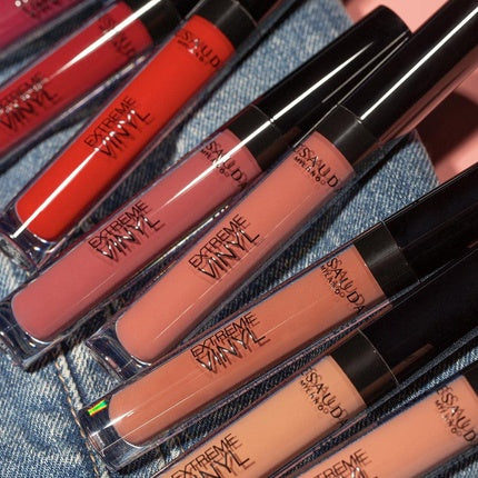 Extreme Vinyl Lipstick 302 Oat Milk