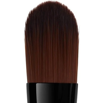 Illamasqua Large Eyeshadow Brush Flat-Bristled Pigmented Vegan Cruelty-Free