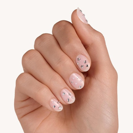 essence It's a BLING THING Nail Sticker Multicolor Covering Express Result Easy to Remove Nanoparticle Free 28pcs