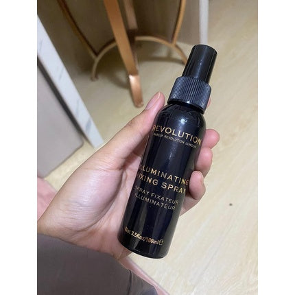 Revolution Sport Fix Fixing Spray Long-Lasting Matte Face Setting Spray