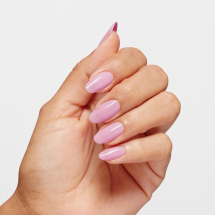 OPI Nail Polish Infinite Shine Long-wear System 2nd Step Gel-Like Nail Varnish - Werkin' Shine to Five 15ml It's a Girl