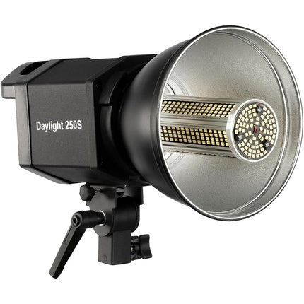 Walimex Pro Video Light with Modern LED Technology 5000K Daylight CRI 90+