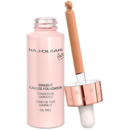 Naj Oleari Luminous Foundation 05 Hazelnut