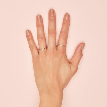 Deborah Milano Professional Semi-Permanent Nail Polish 05 Cashmere Pink Plumping Effect Long Lasting 4.5ml