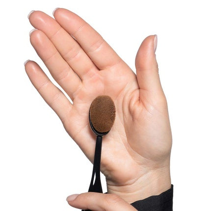 ARTDECO Premium Quality Medium Oval Brush for Blending and Contouring