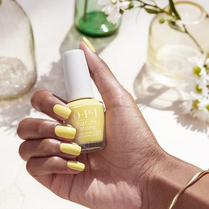 OPI Nature Strong vegan nail polish - Make My Daisy , 15ml