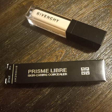 Givenchy Prisme Libre Skin-Caring Concealer N80